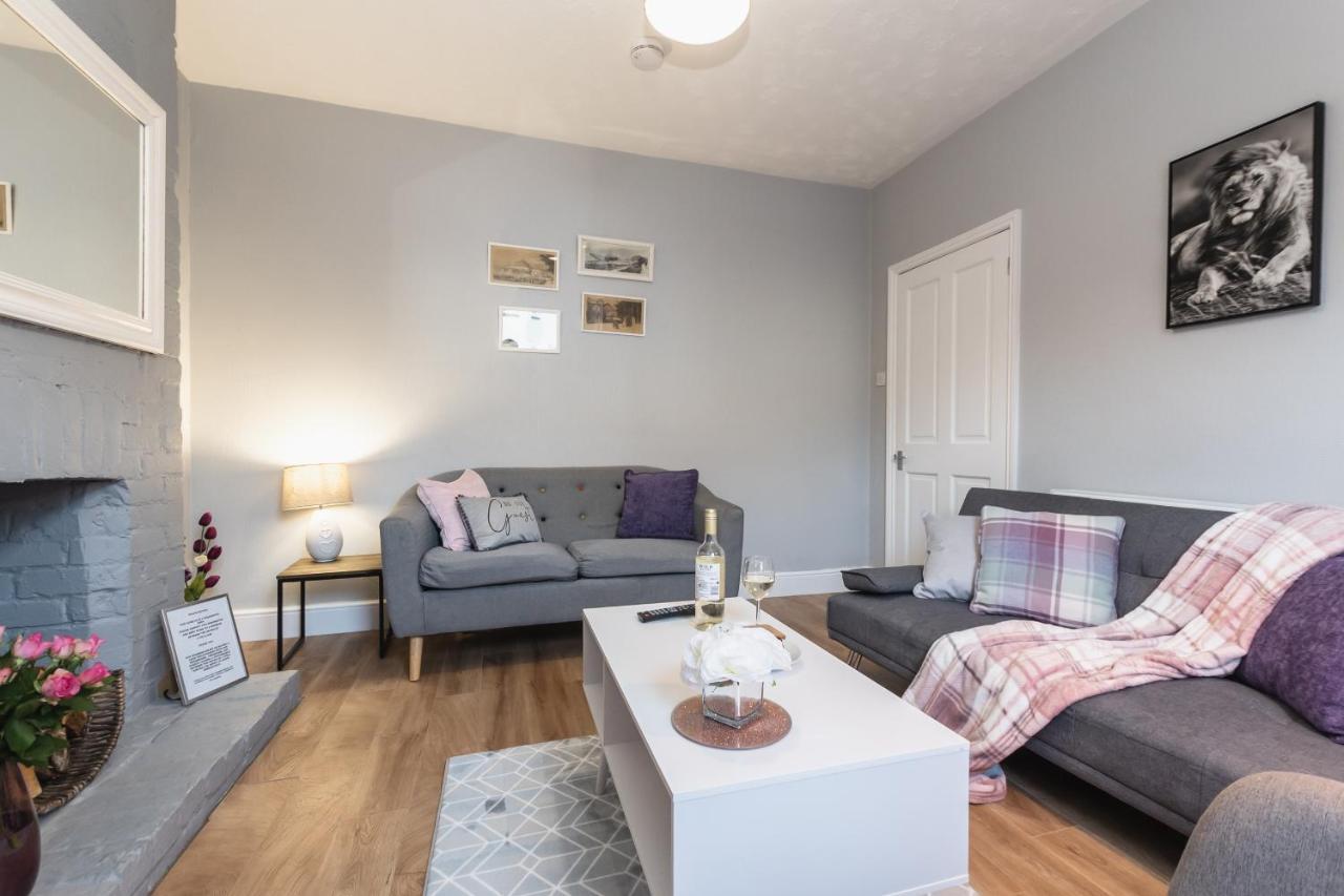 3-Bedroom House L Fast Wi-Fi L Garden L Newly Decorated L Close To Shops And Restaurants Bournemouth Buitenkant foto
