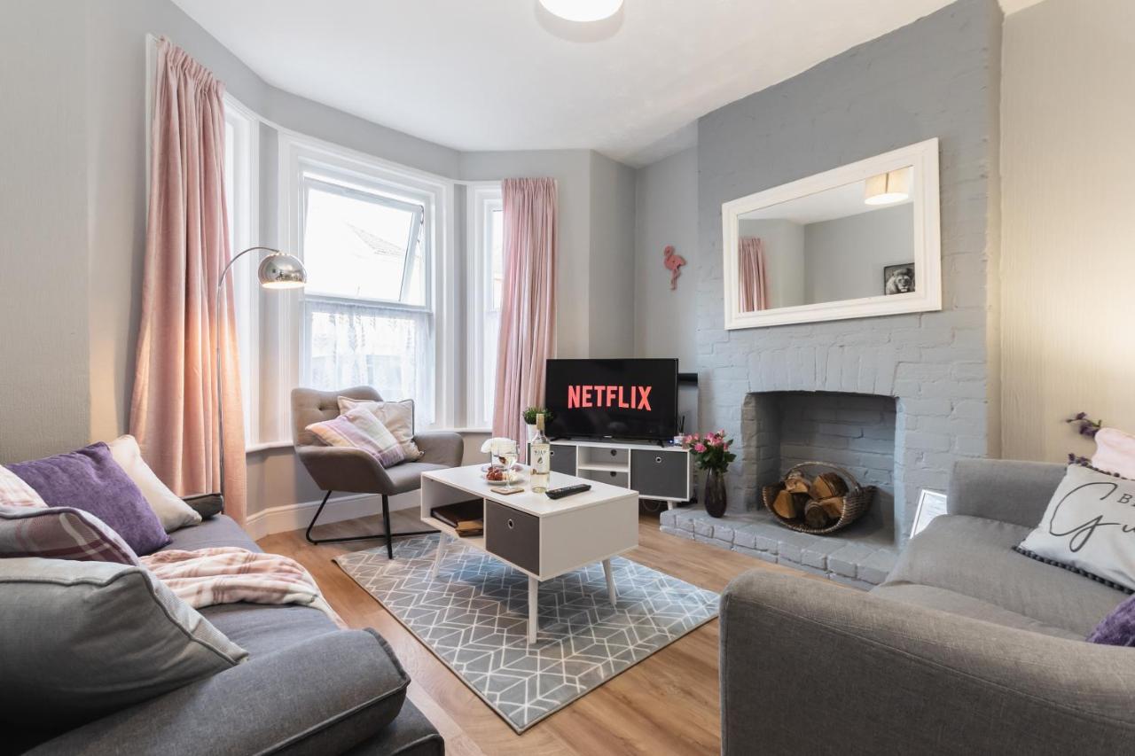 3-Bedroom House L Fast Wi-Fi L Garden L Newly Decorated L Close To Shops And Restaurants Bournemouth Buitenkant foto