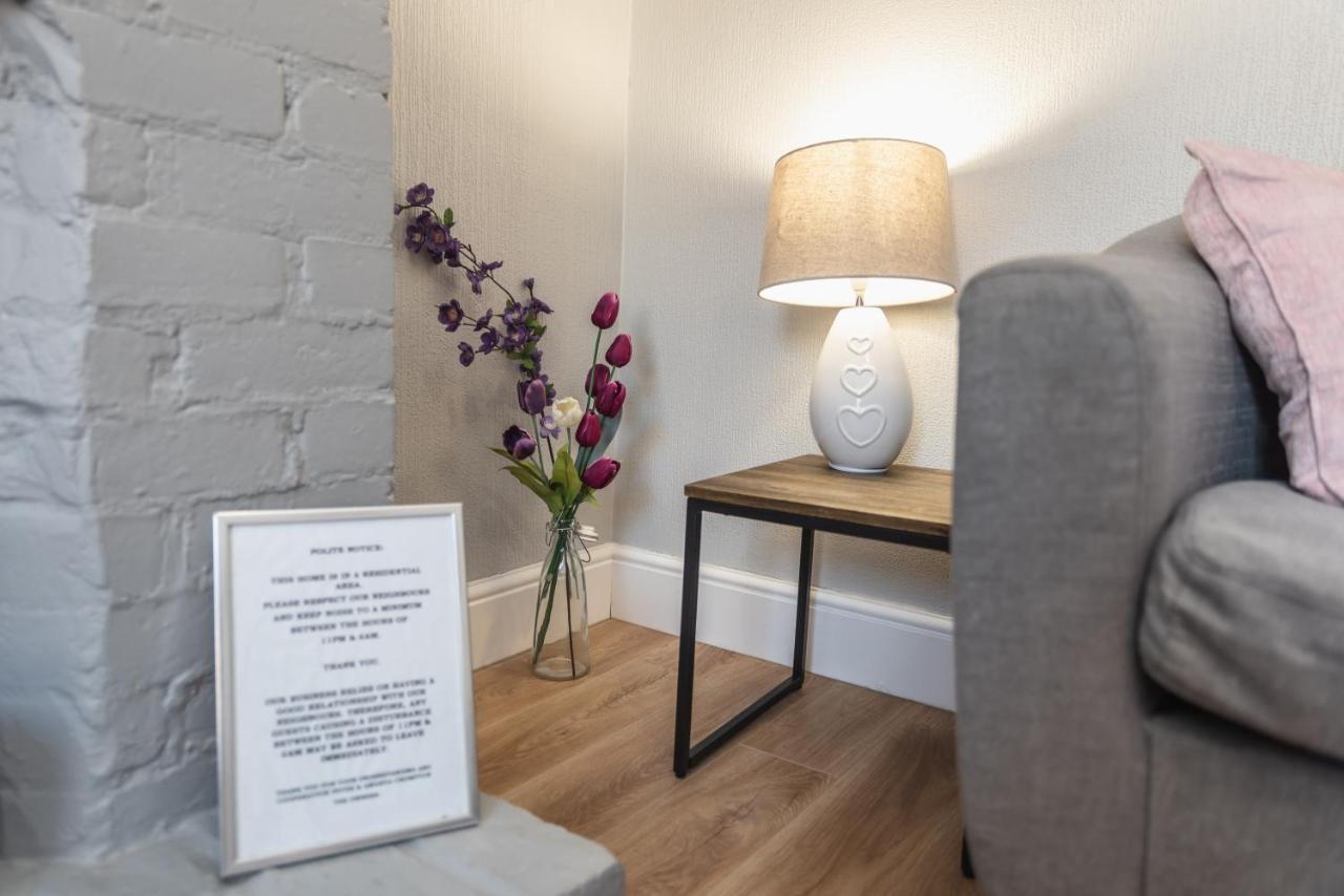 3-Bedroom House L Fast Wi-Fi L Garden L Newly Decorated L Close To Shops And Restaurants Bournemouth Buitenkant foto