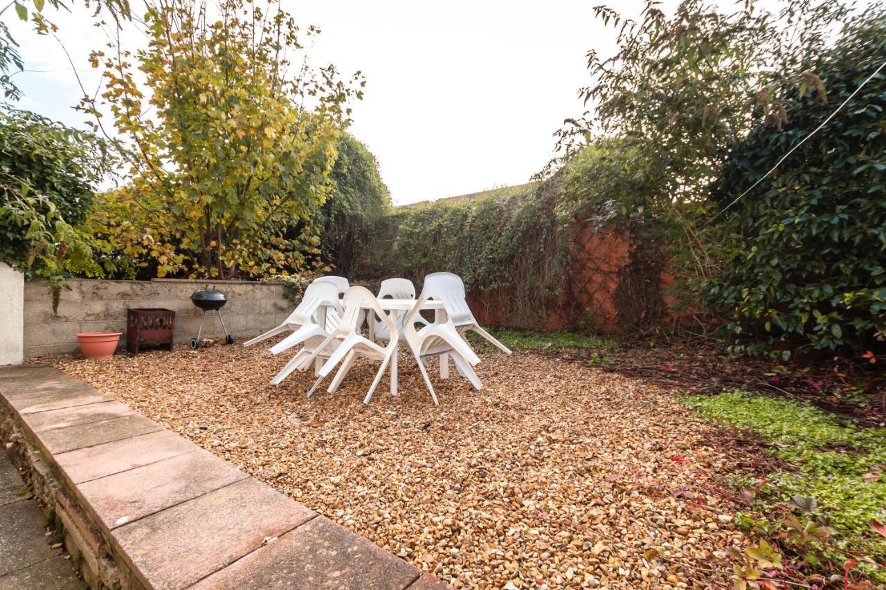 3-Bedroom House L Fast Wi-Fi L Garden L Newly Decorated L Close To Shops And Restaurants Bournemouth Buitenkant foto